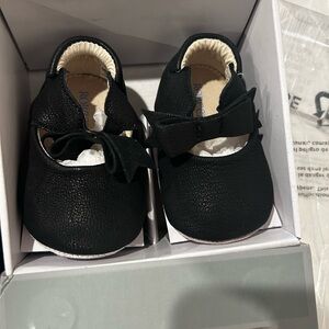 Robeez Black Dress Shoes with Bow